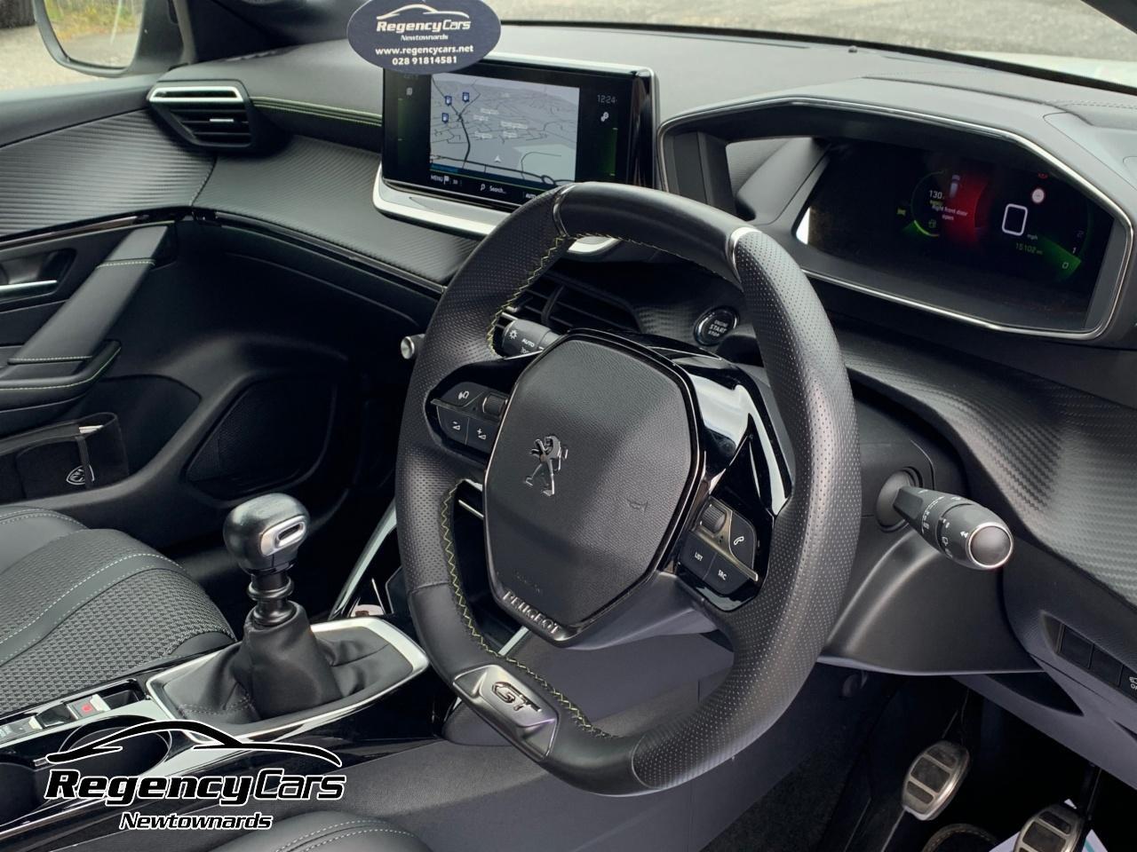 Peugeot 208 view 38