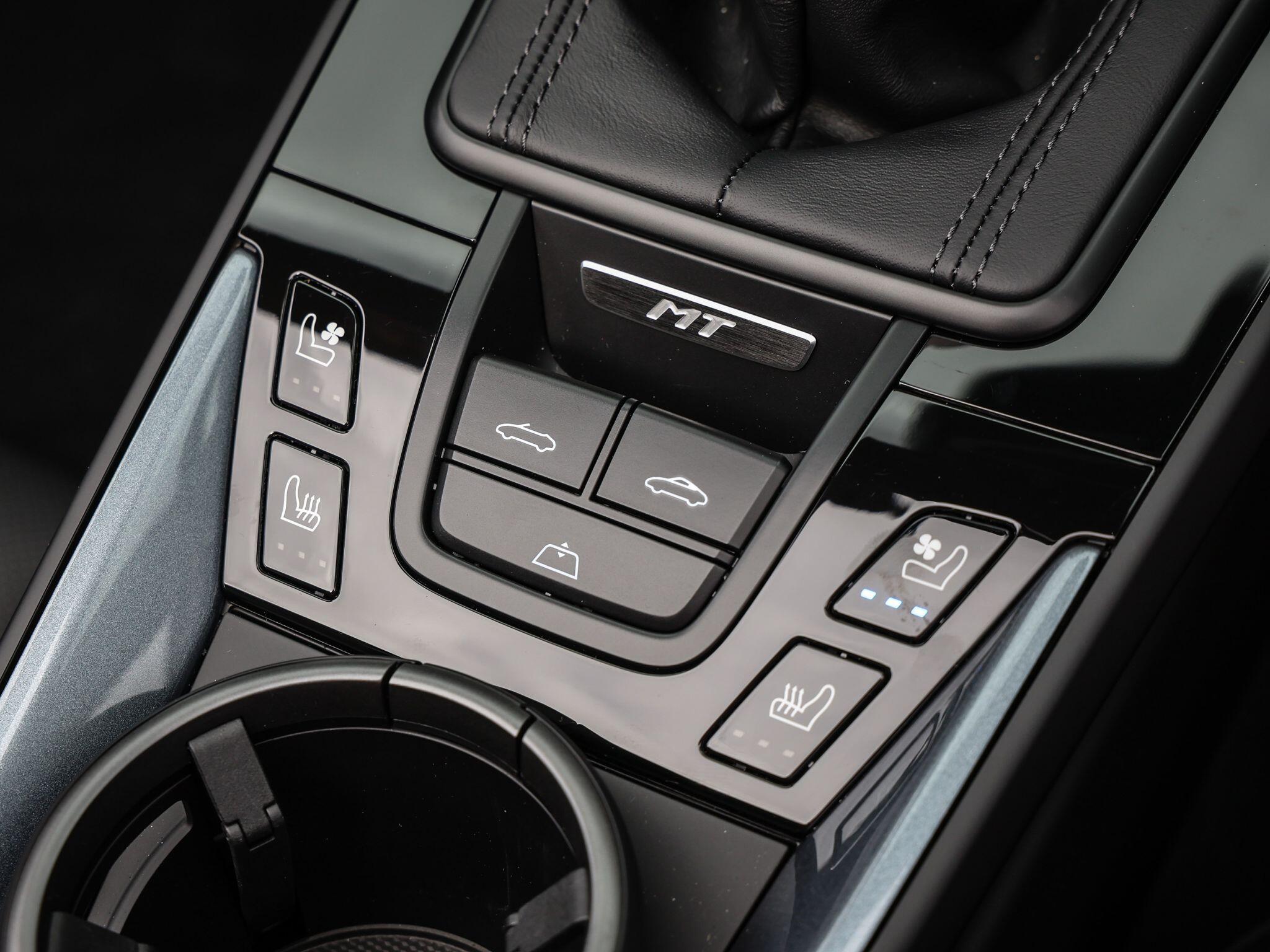 Porsche 911 view 14