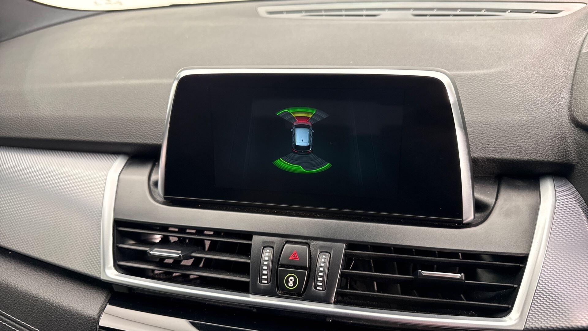 BMW 2 Series view 28