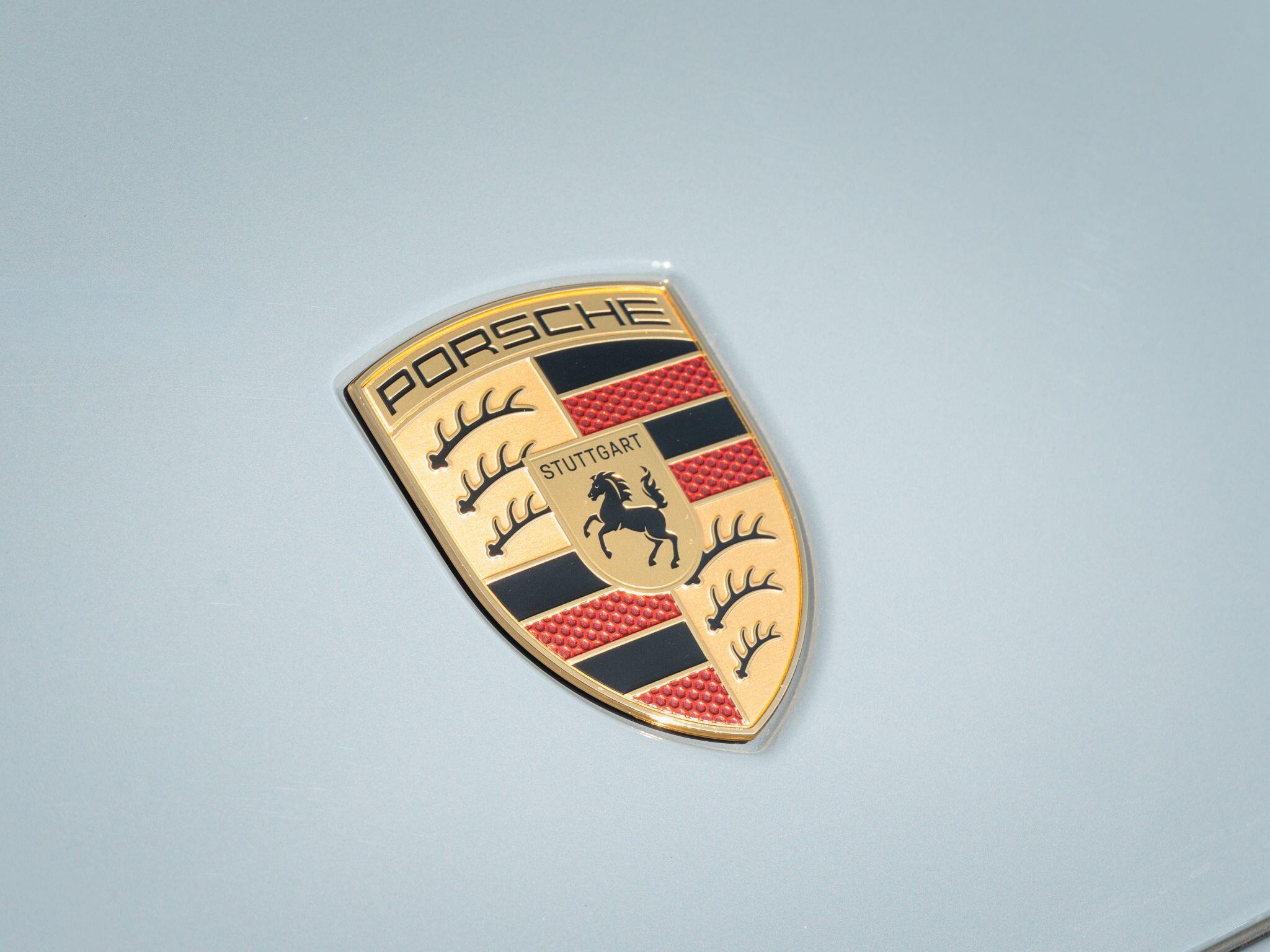 Porsche Cayenne view 7