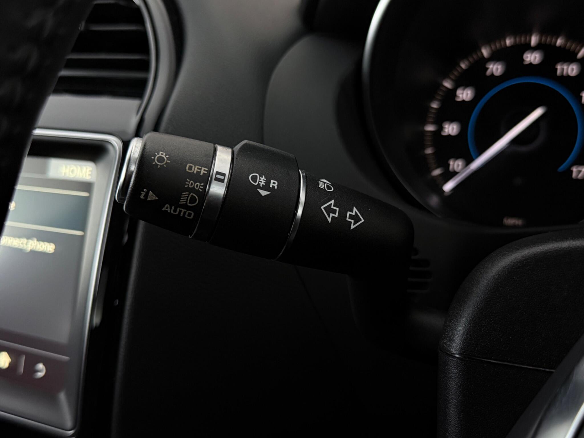 Jaguar Xe view 15
