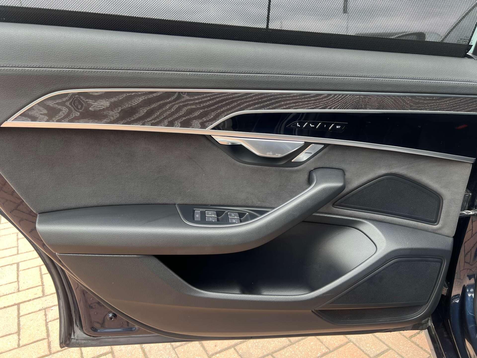 Audi A8 view 49