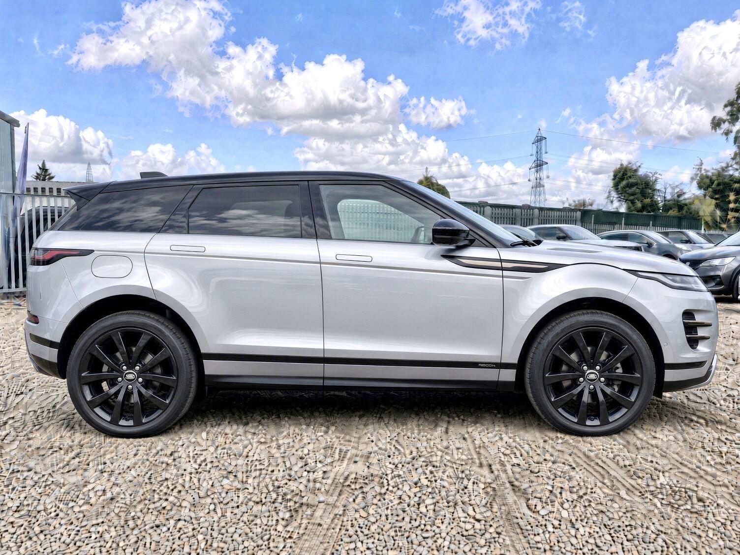 Land Rover Range Rover Evoque view 2