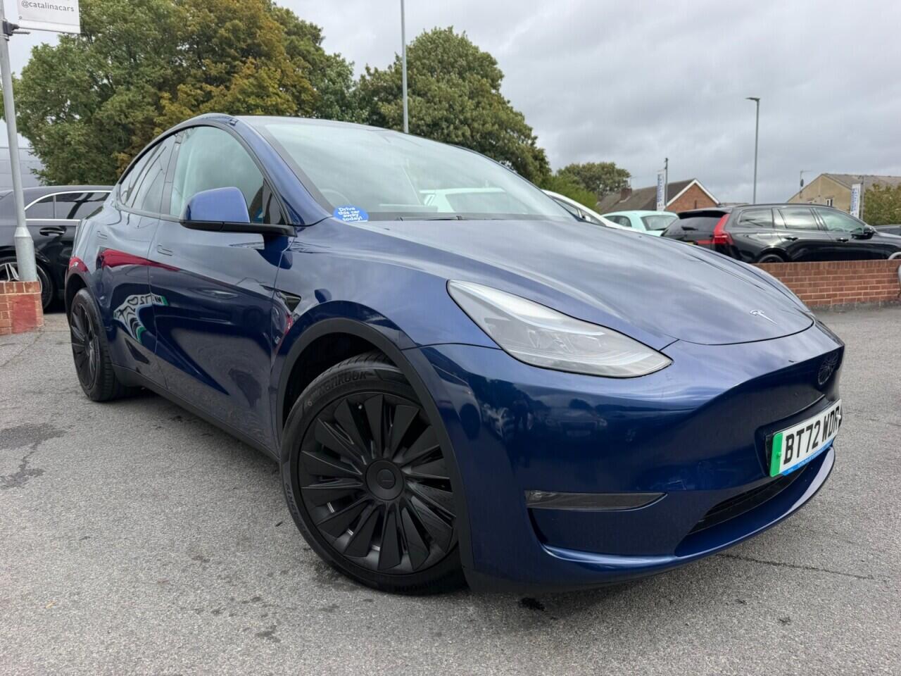 Tesla Model Y view 19