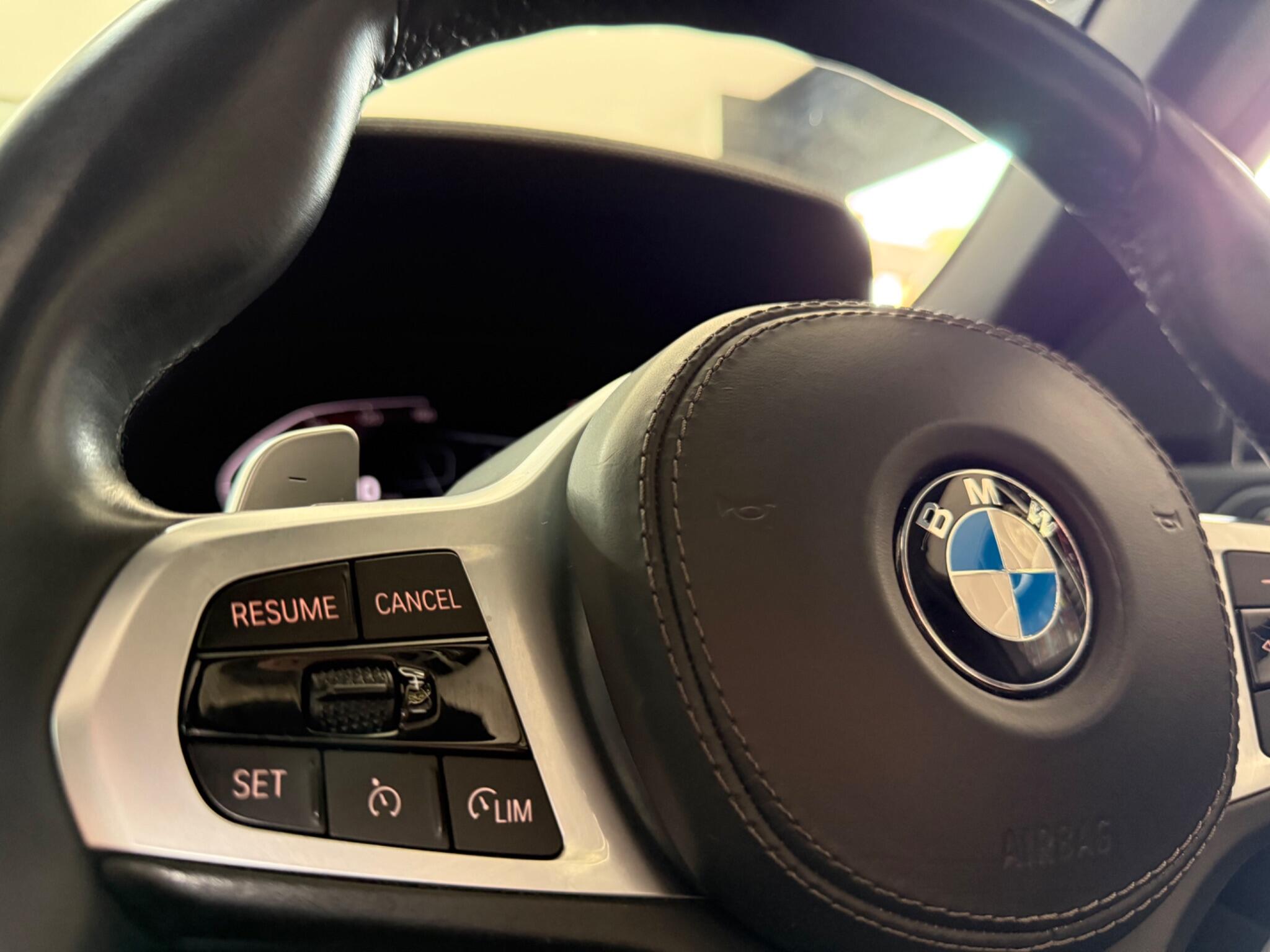 BMW X6 view 31