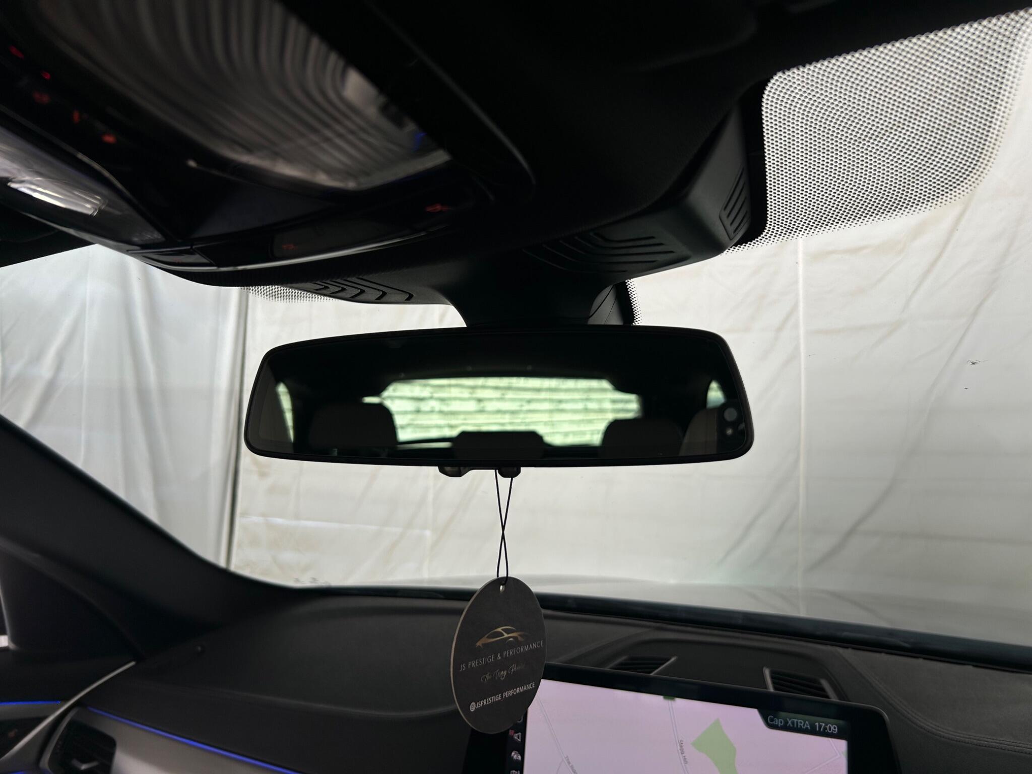 BMW 5 Series view 48
