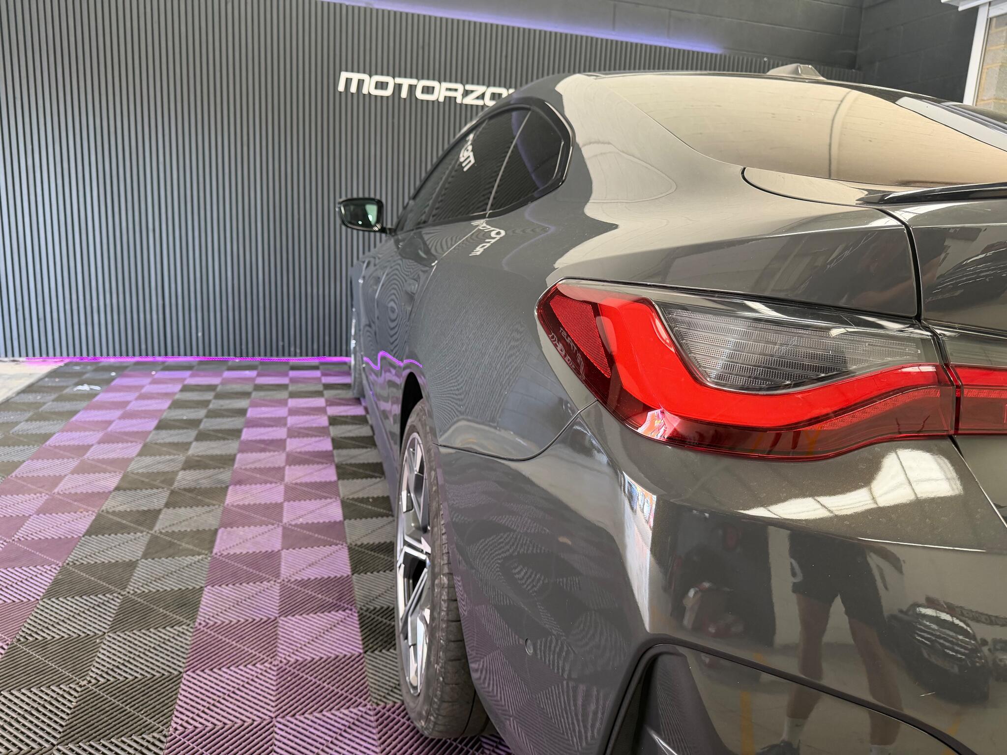 BMW 4 Series view 14