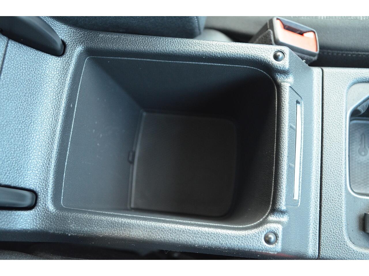 Volkswagen Golf view 52