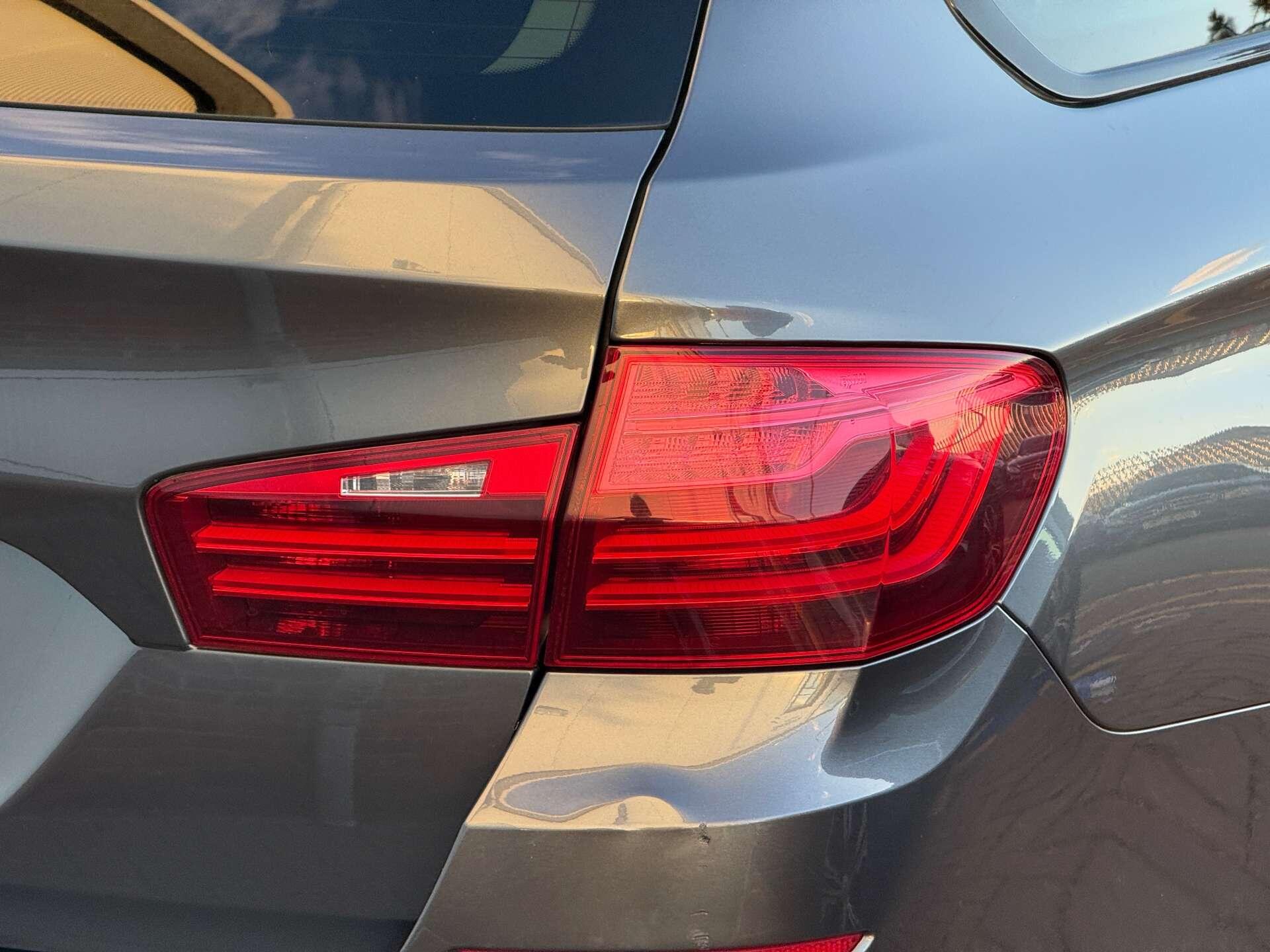 BMW 5 Series view 12