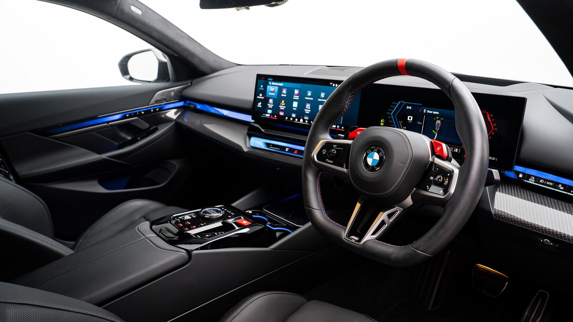 BMW M5 view 44