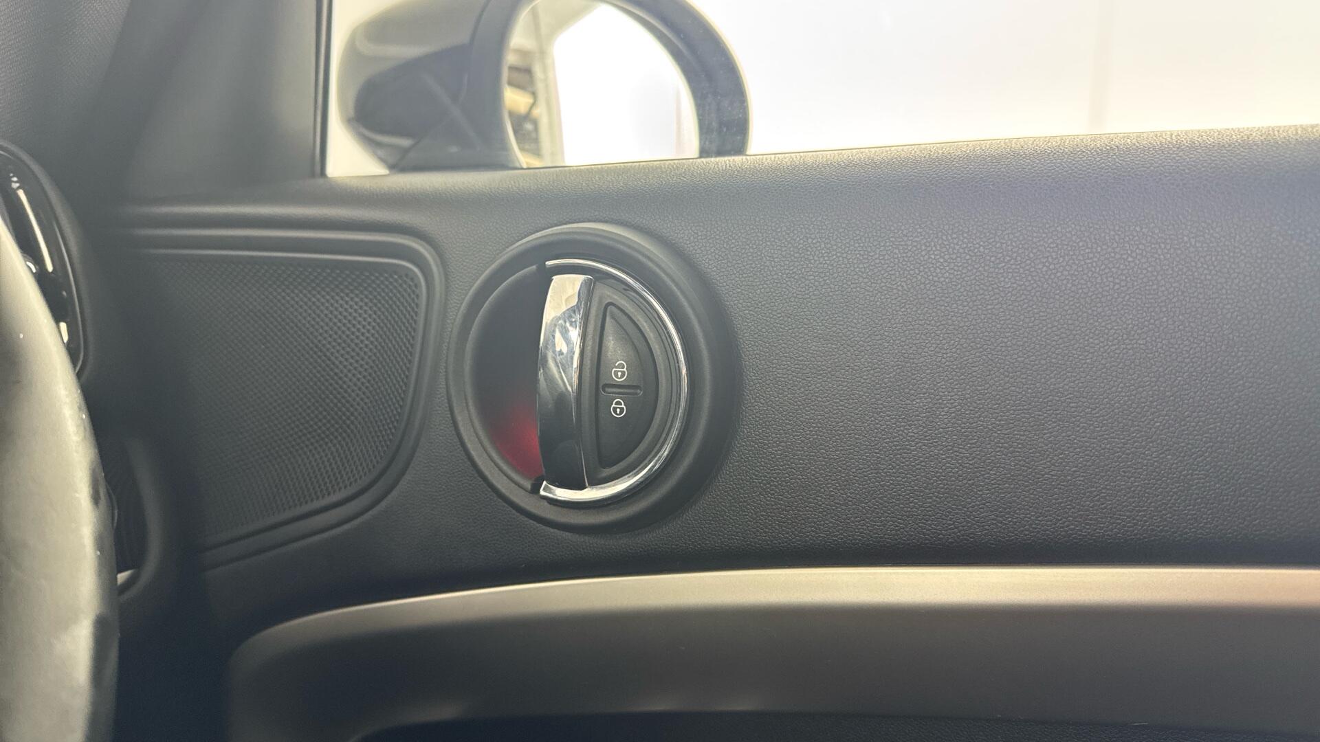 MINI Countryman view 40