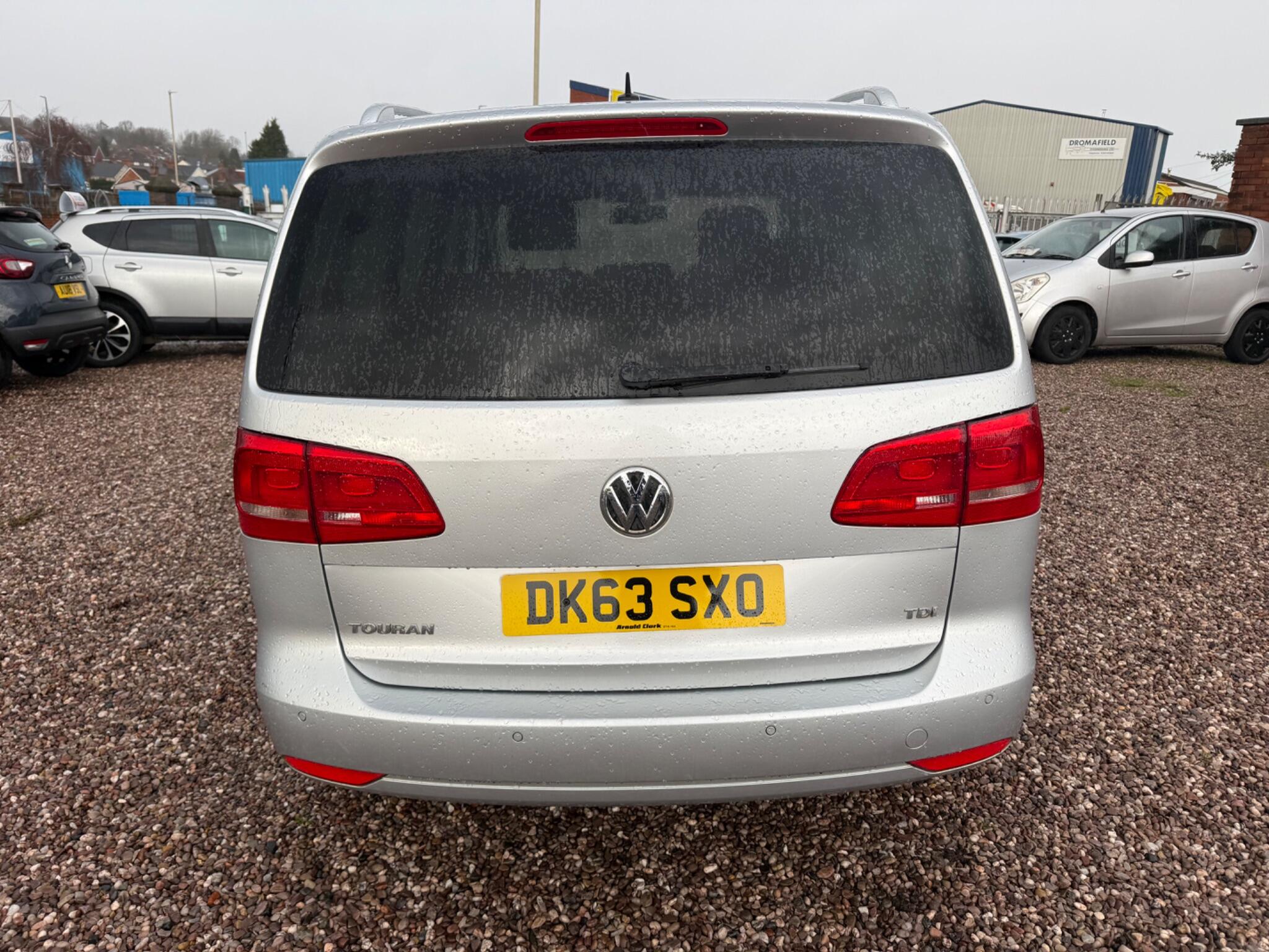Volkswagen Touran view 14