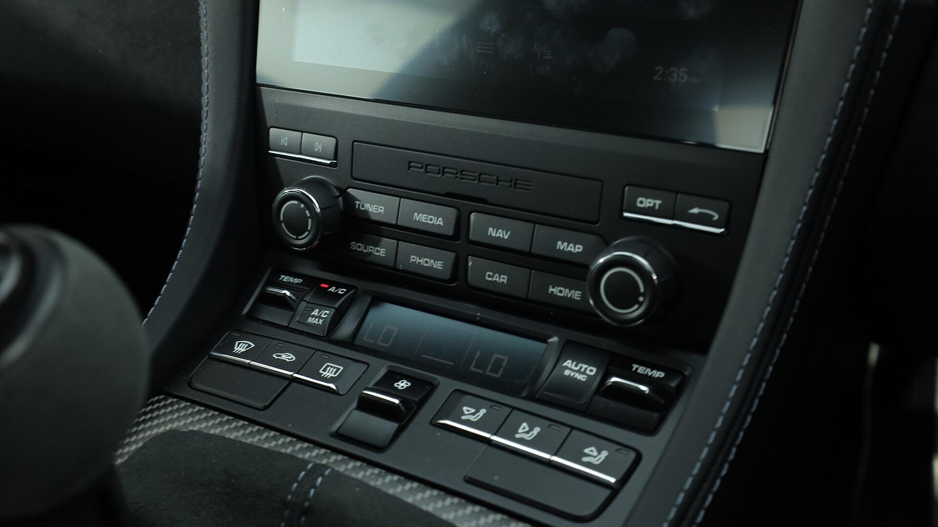 Porsche Cayman view 14