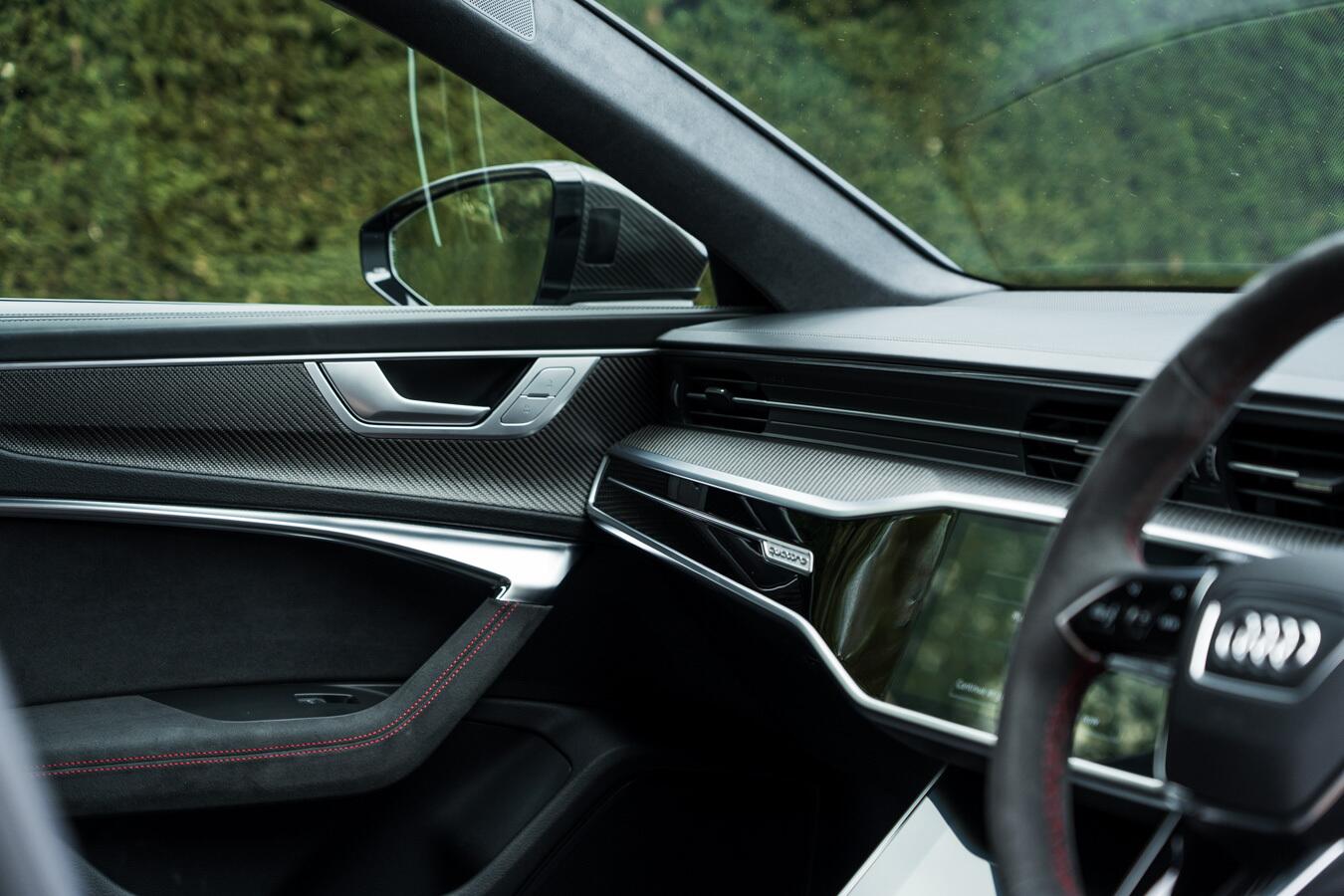 Audi RS6 Avant view 54