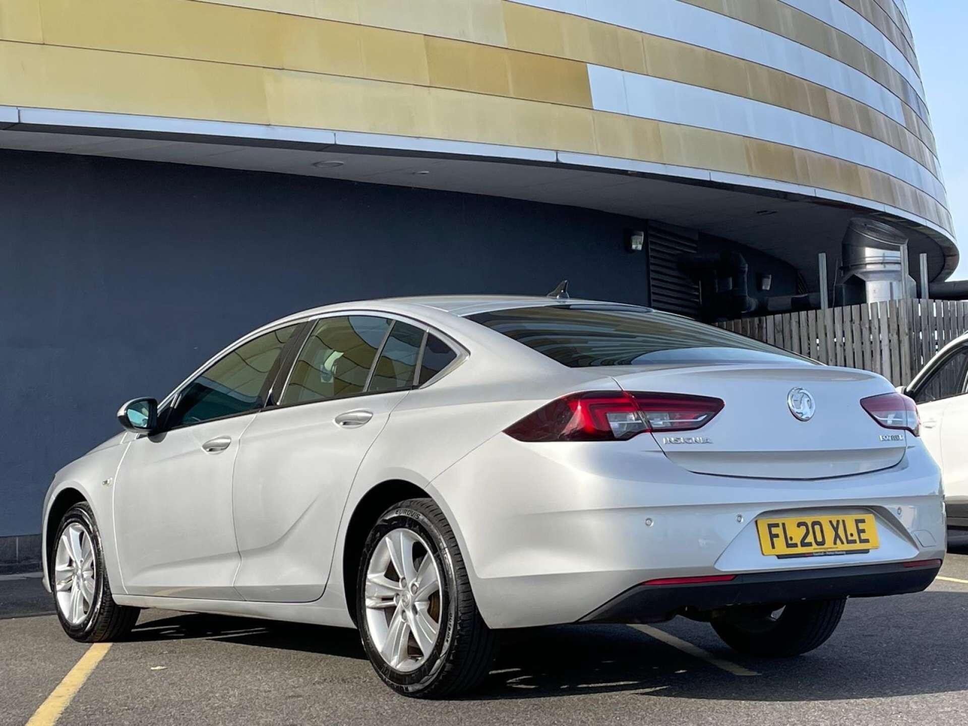 Vauxhall Insignia view 18