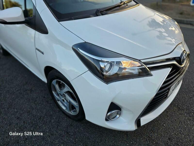 Toyota Yaris view 18