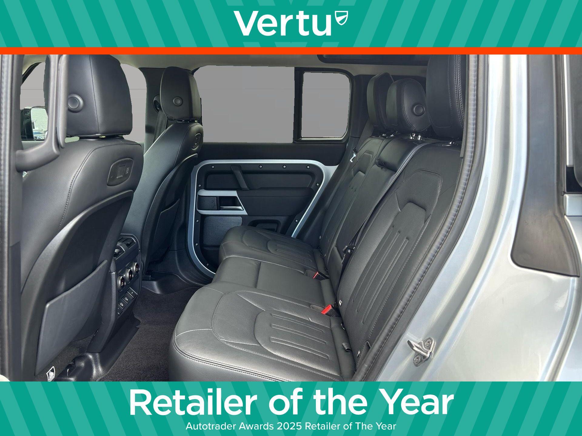 Land Rover Defender view 4