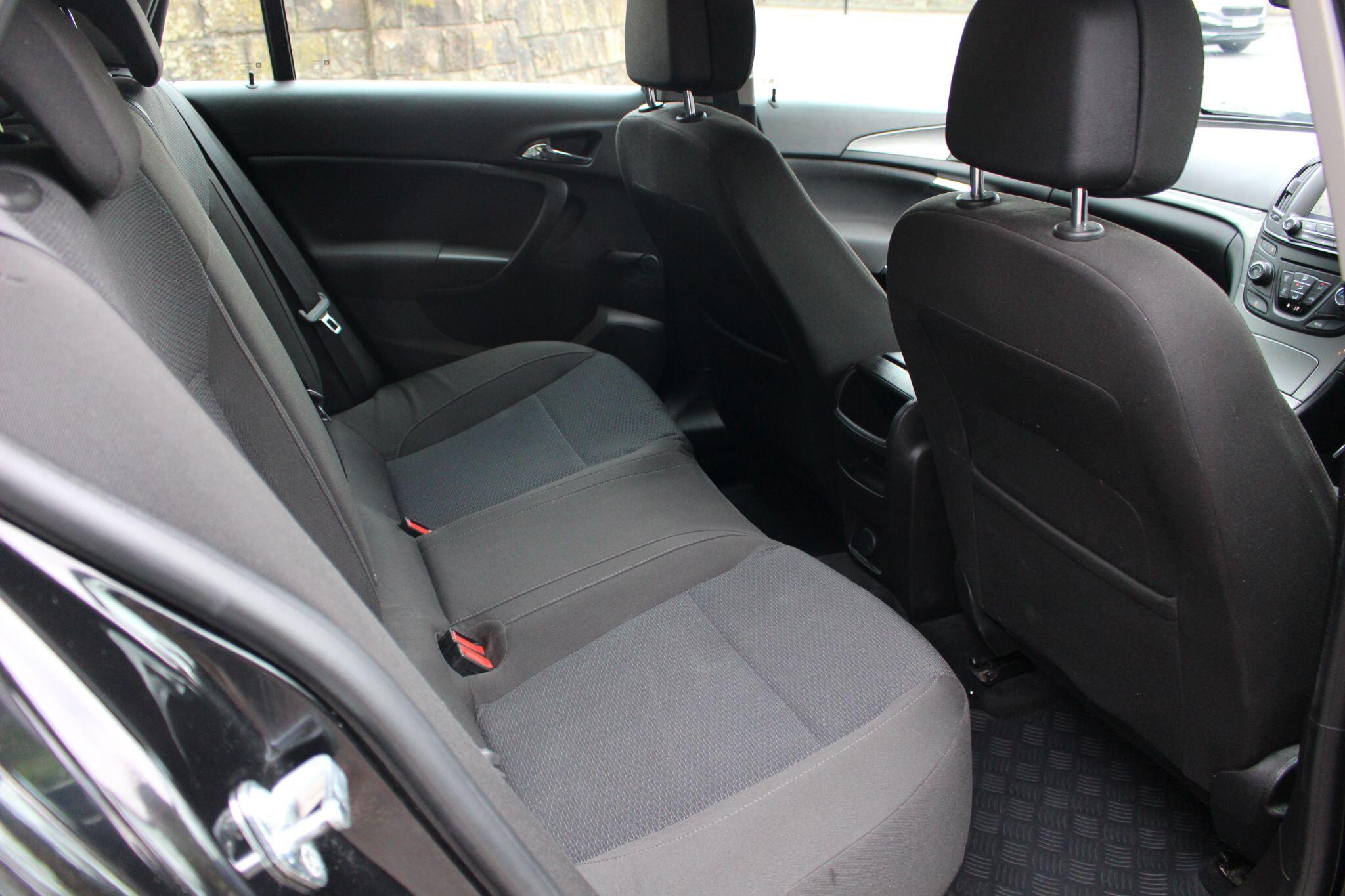 Vauxhall Insignia view 26