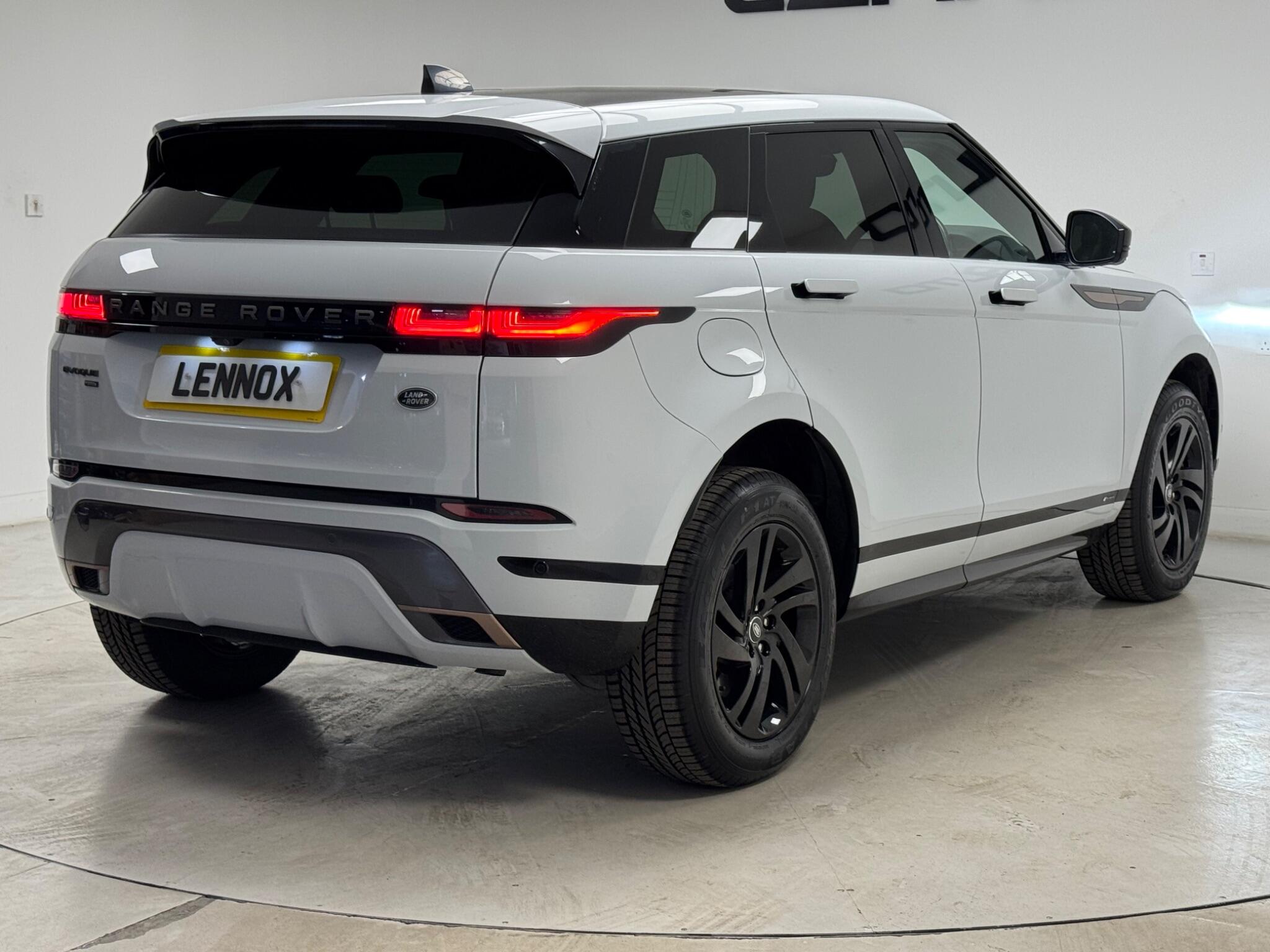 Land Rover Range Rover Evoque view 6