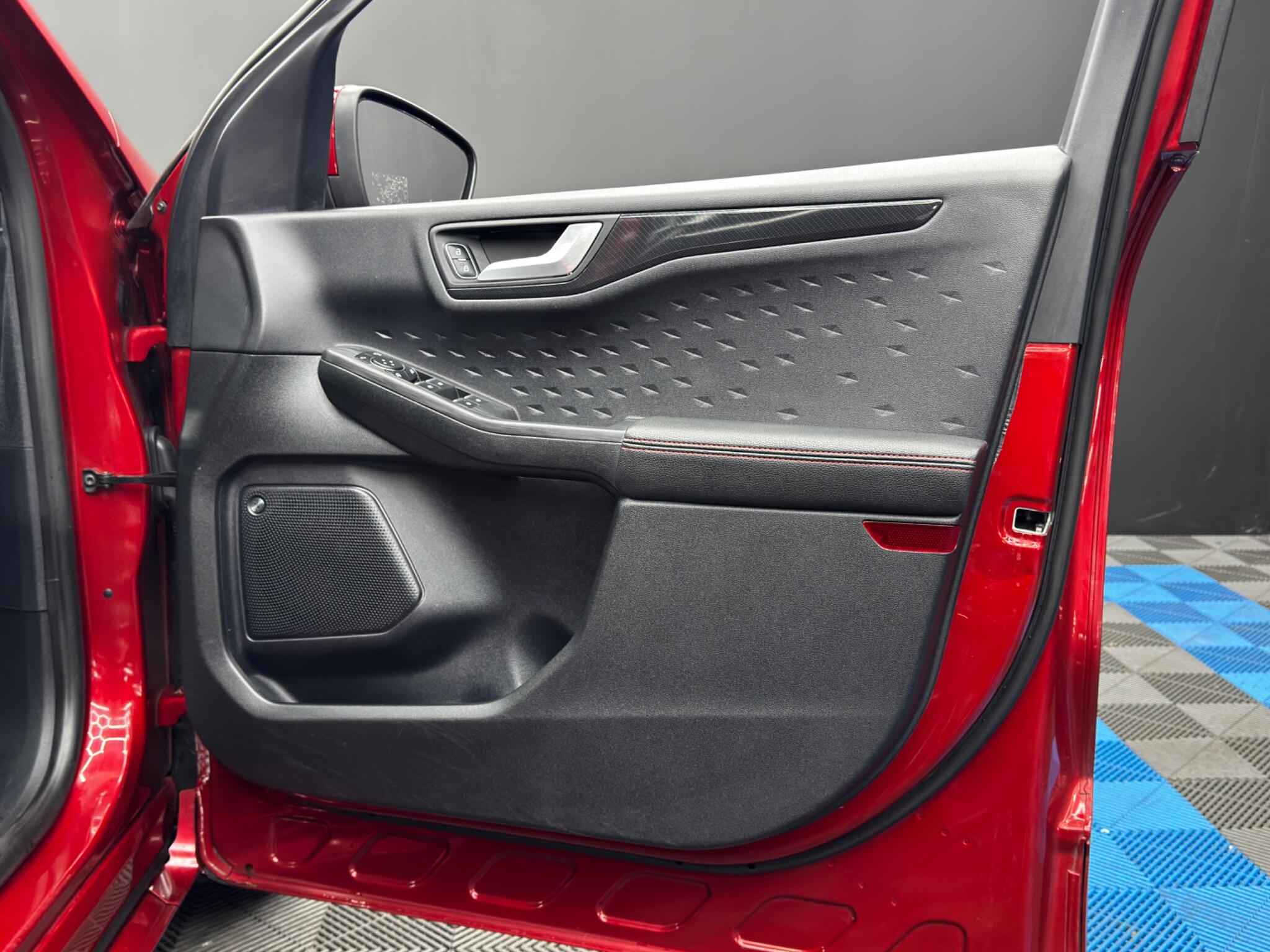 Ford Kuga view 42