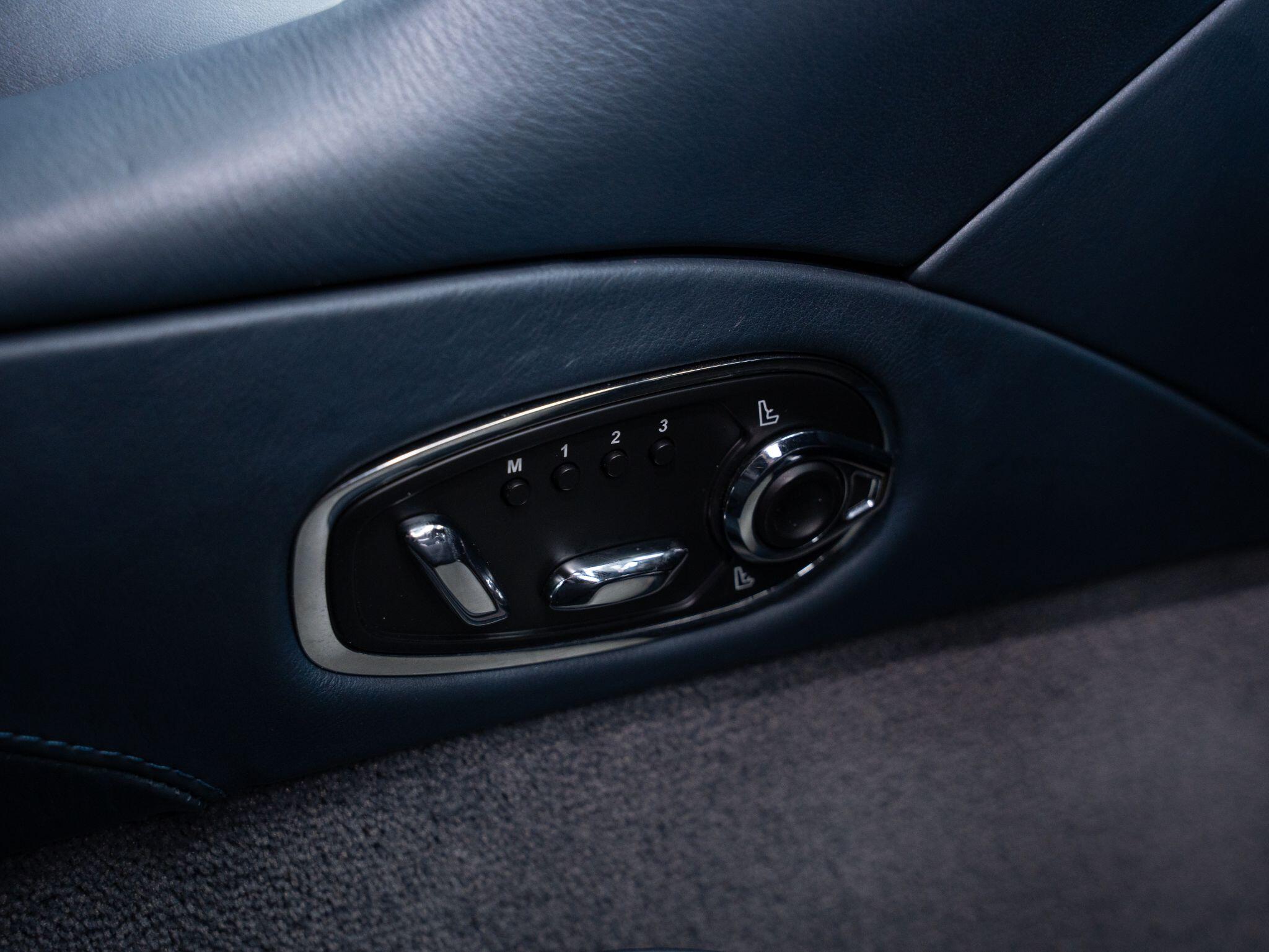 Aston Martin DBS view 24