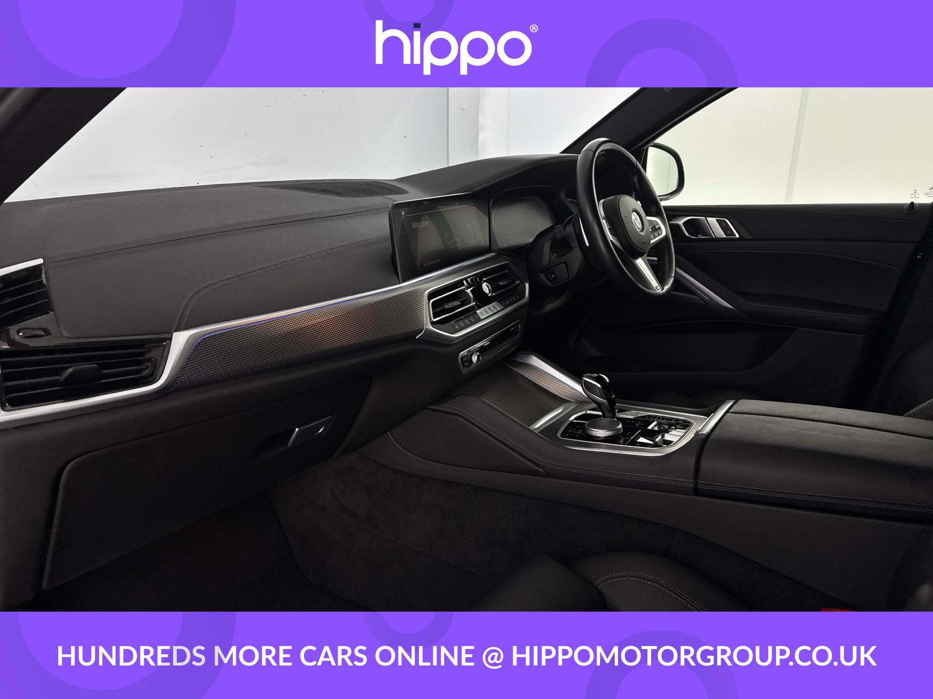 BMW X6 view 10