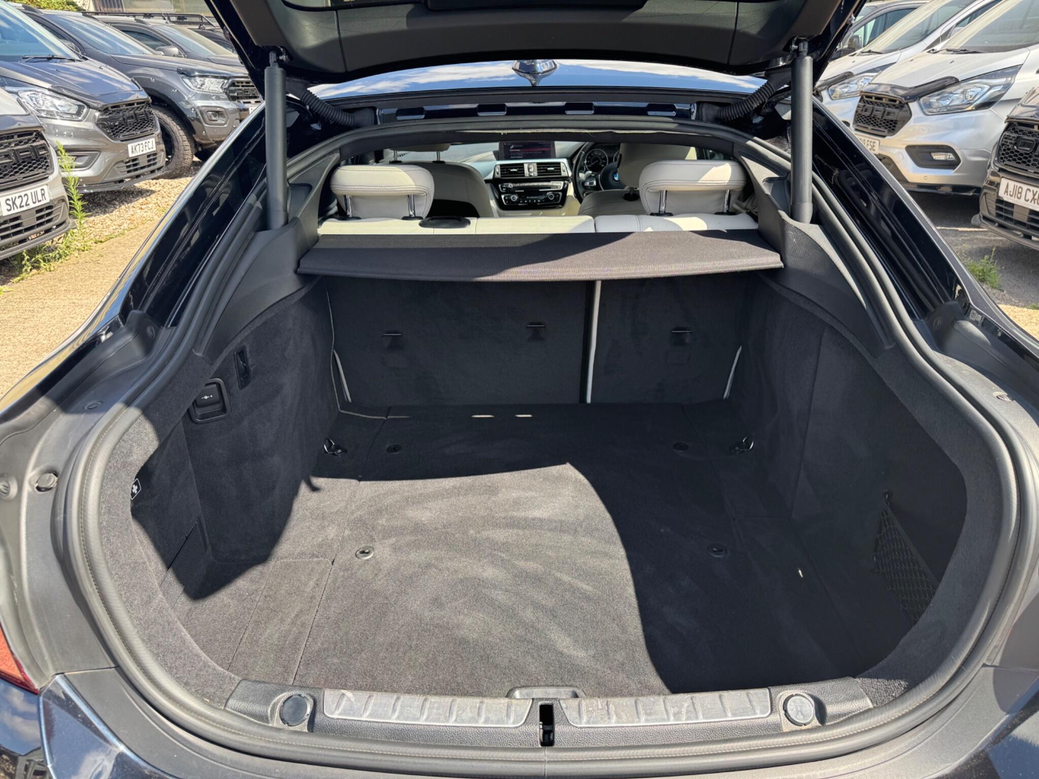 BMW 4 Series Gran Coupe view 46