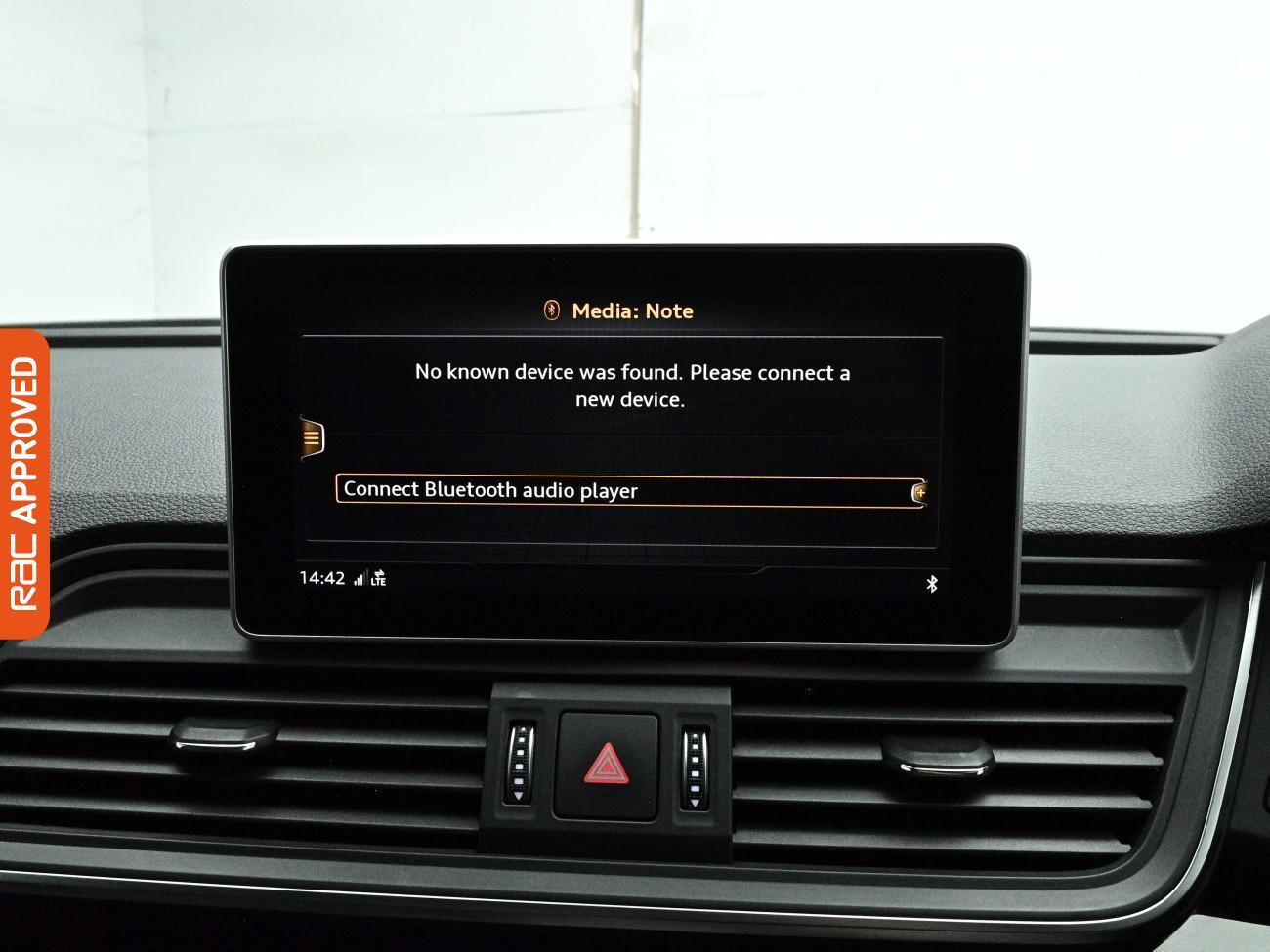 Audi Q5 view 21