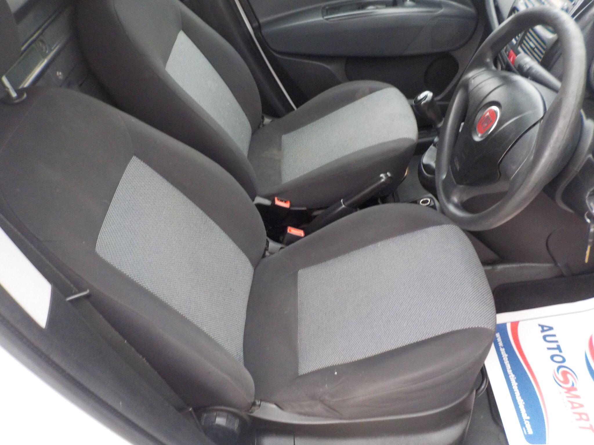 Fiat Doblo 1.3 JTD MultiJet 16v L1 H1 4dr