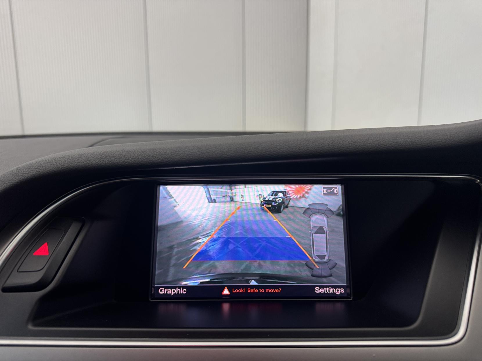Audi A4 Avant view 60