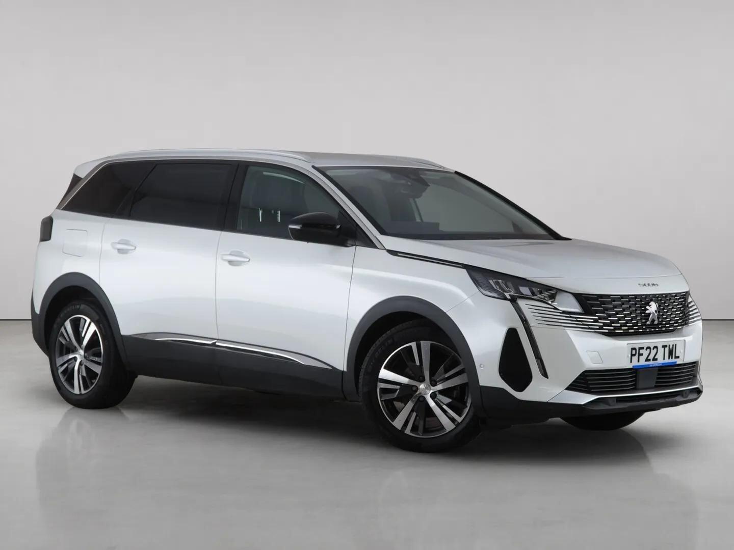 2022 Peugeot 5008 in White for sale