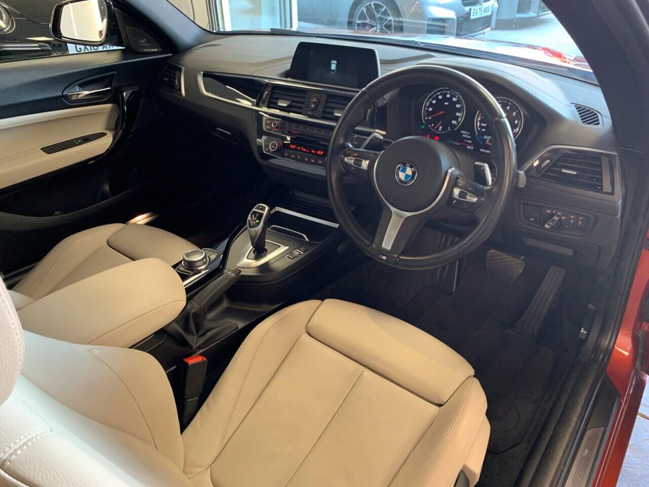 BMW 1 Series view 21
