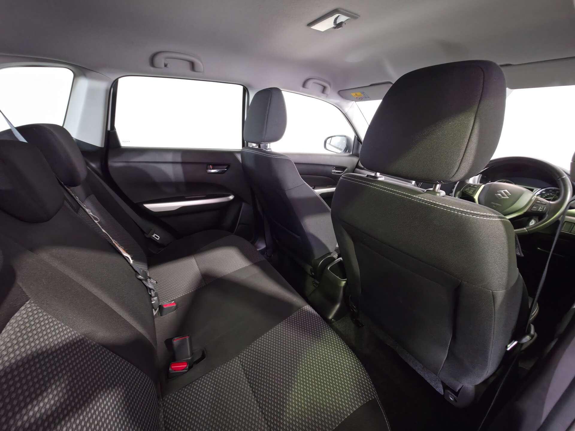 Suzuki Vitara view 47