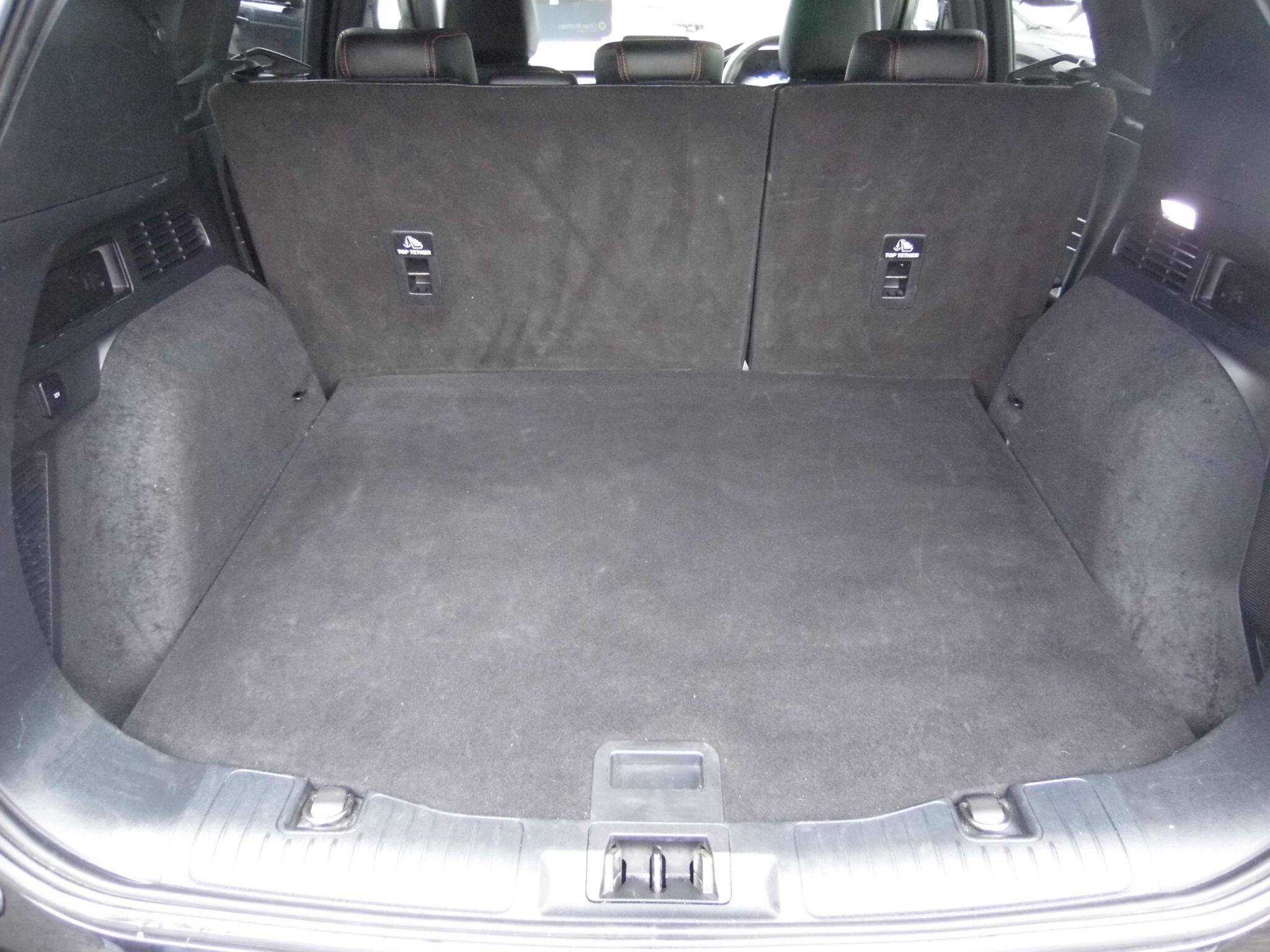 Ford Kuga view 29