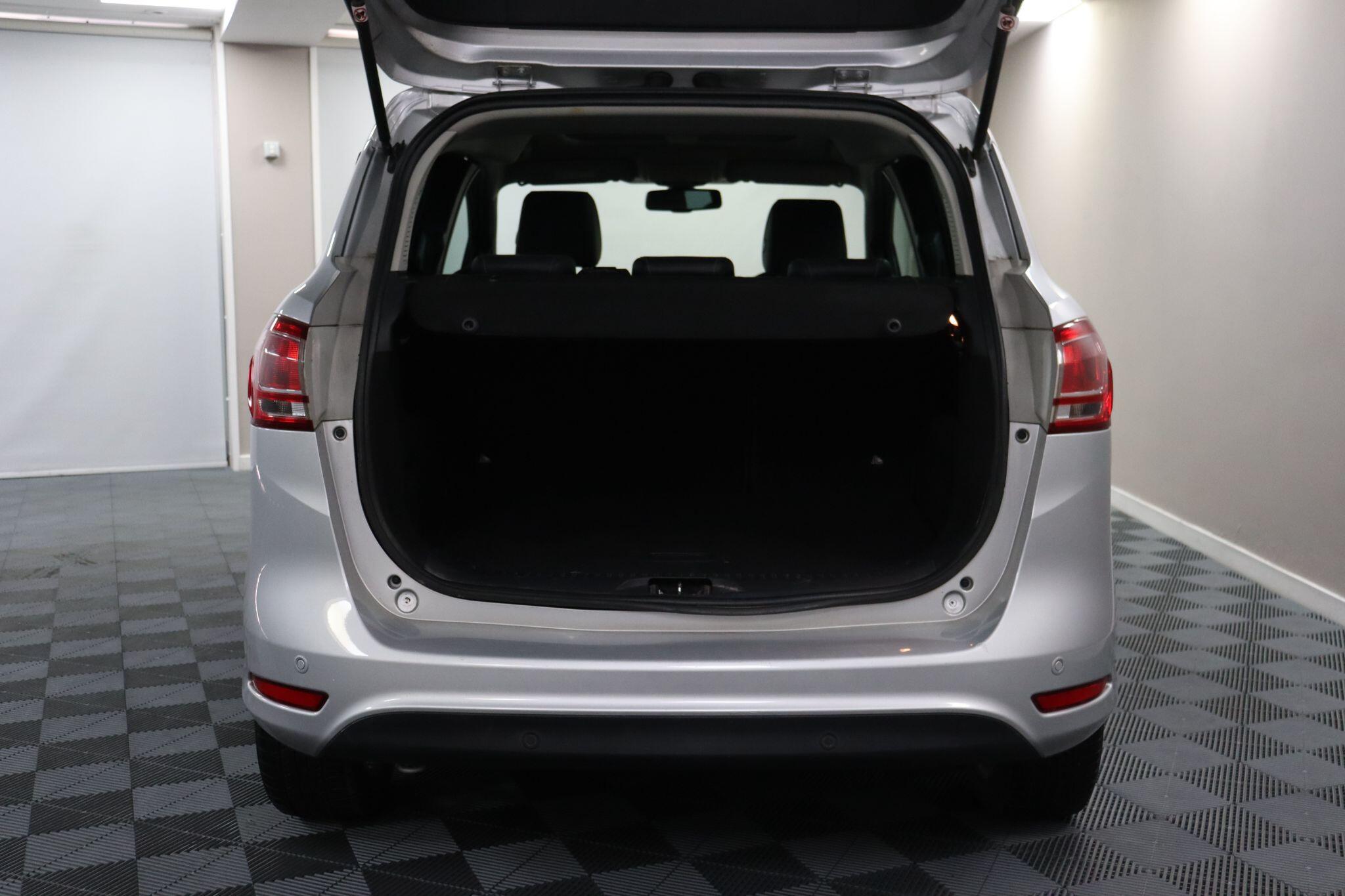 Ford B-Max view 24