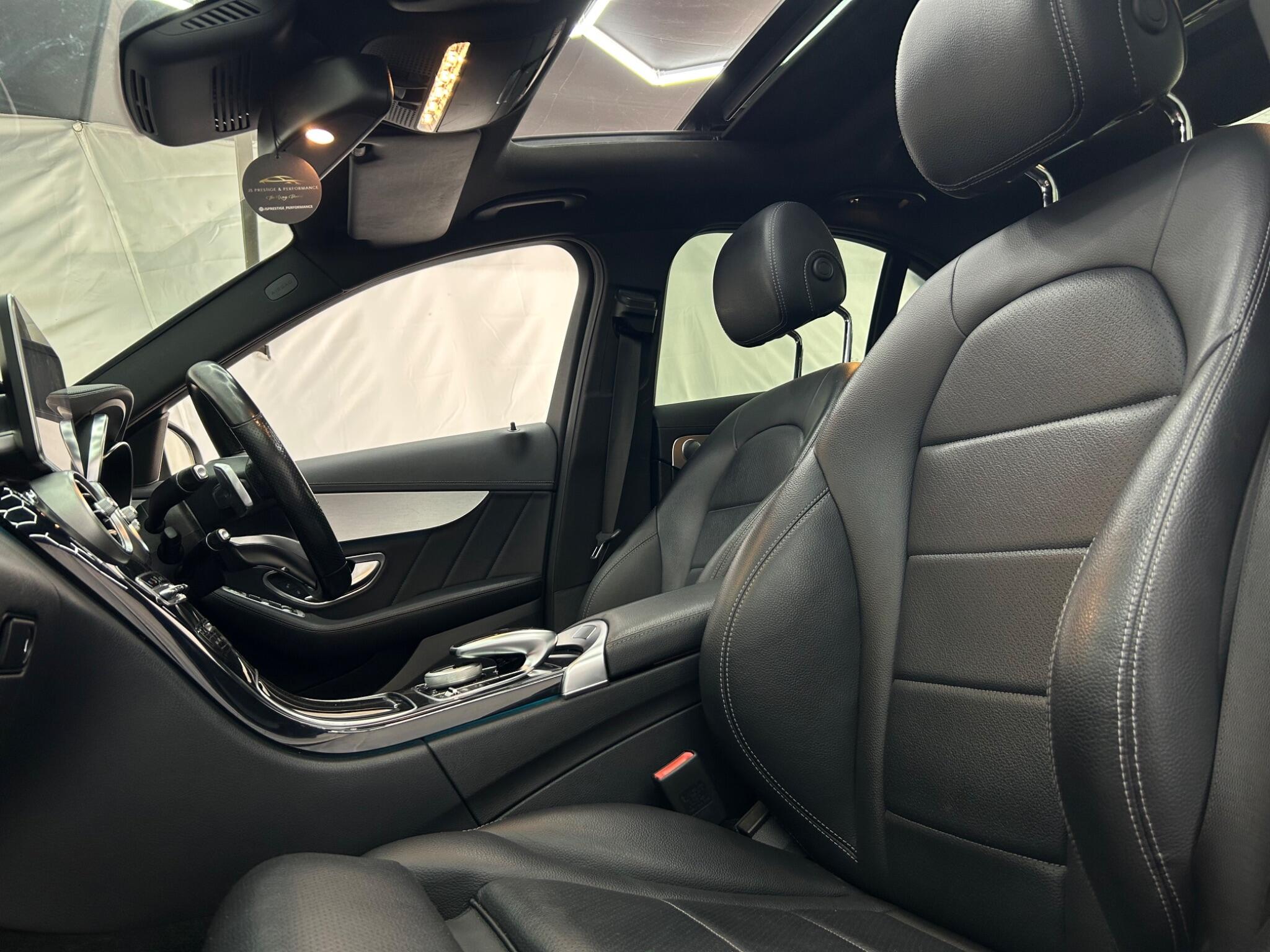 Mercedes-Benz C Class view 49