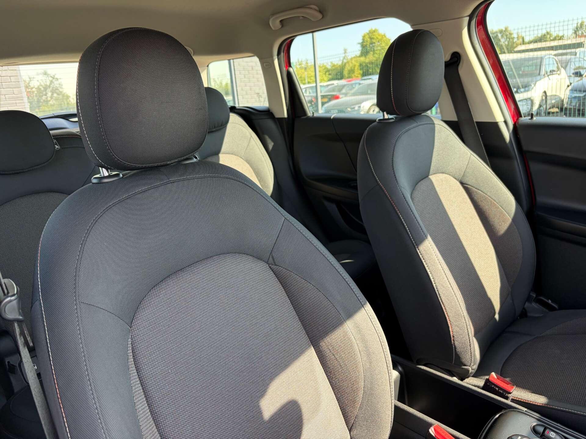 Mini Countryman view 36