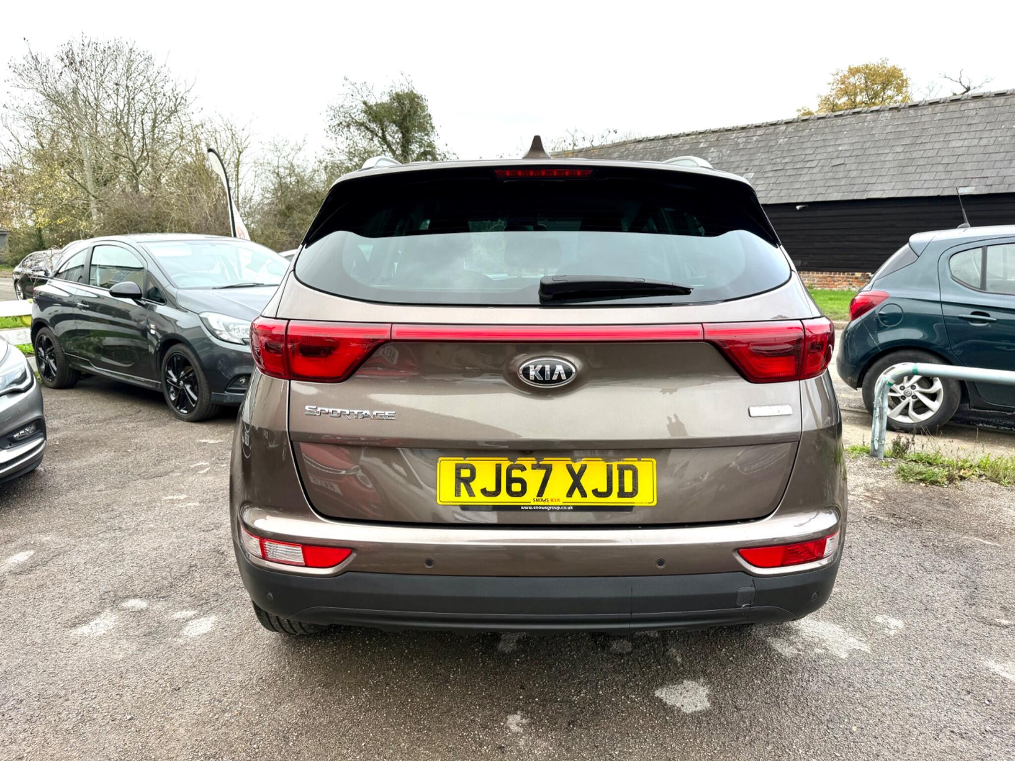 2018 Kia Sportage 1.6 GDi 2 Euro 6 (s/s) 5dr • 119,722 miles image 7