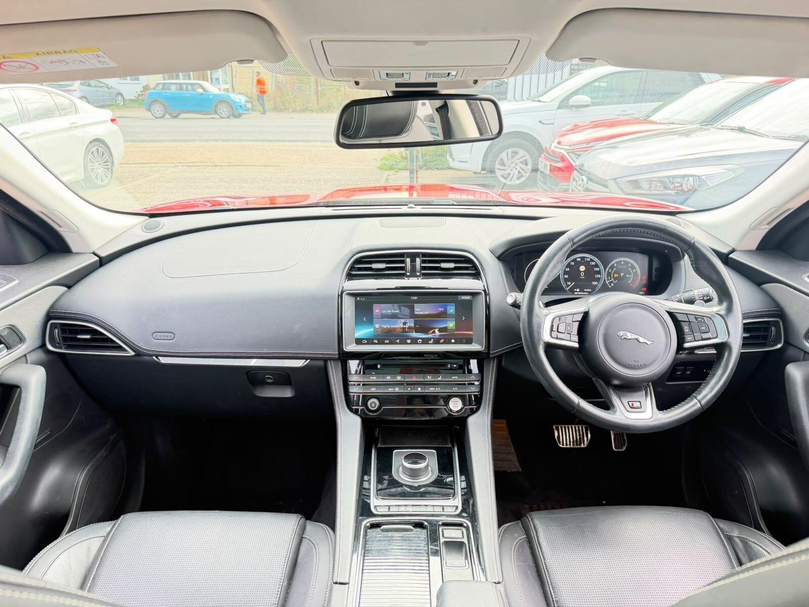 Jaguar F-Pace view 36