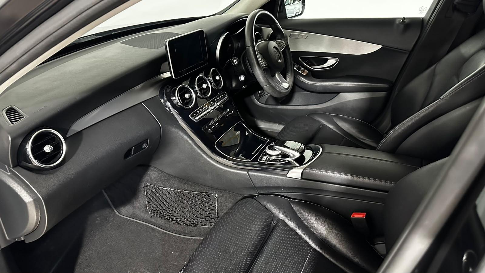 Mercedes-Benz C Class view 10