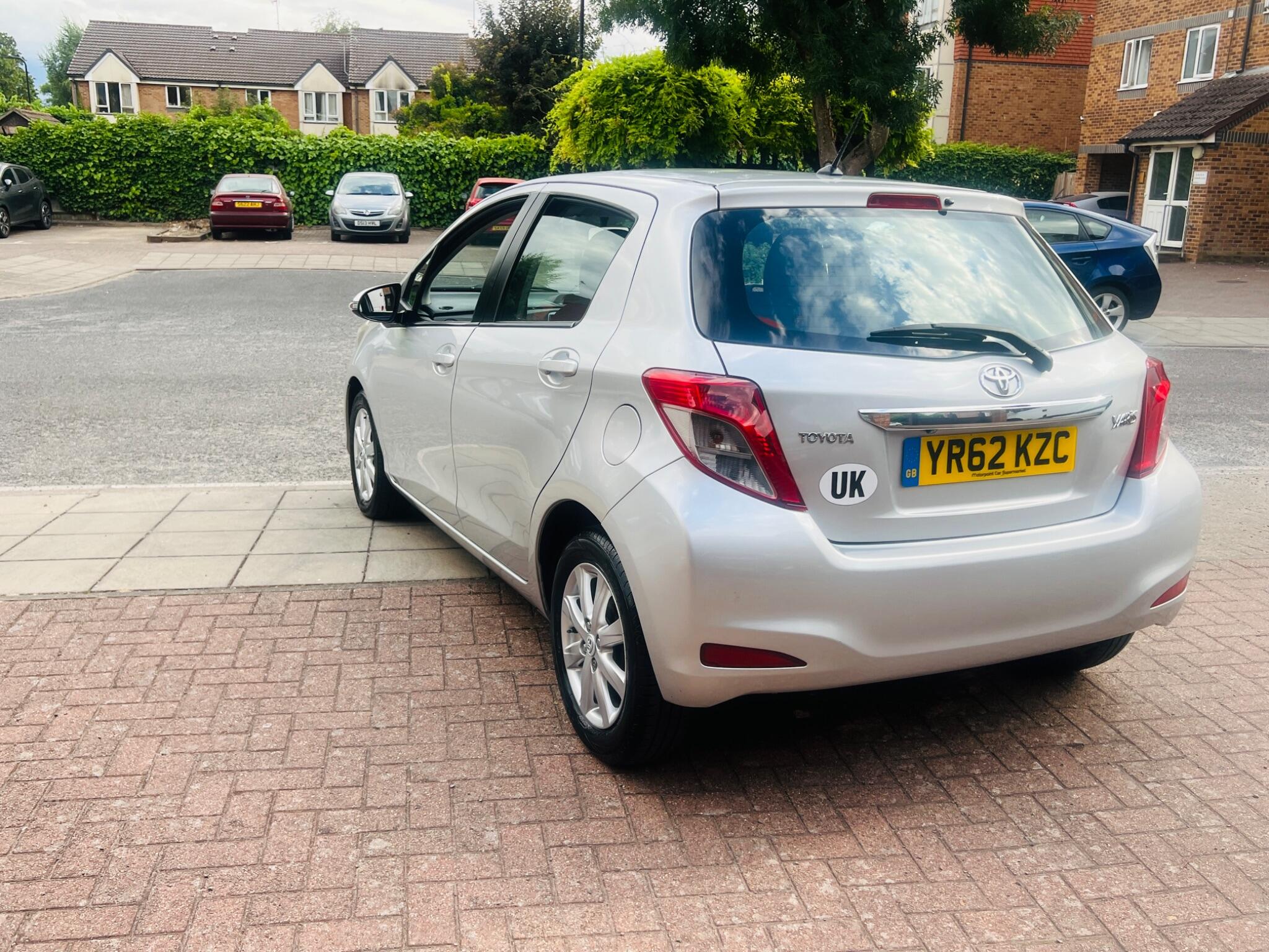 Toyota Yaris view 13