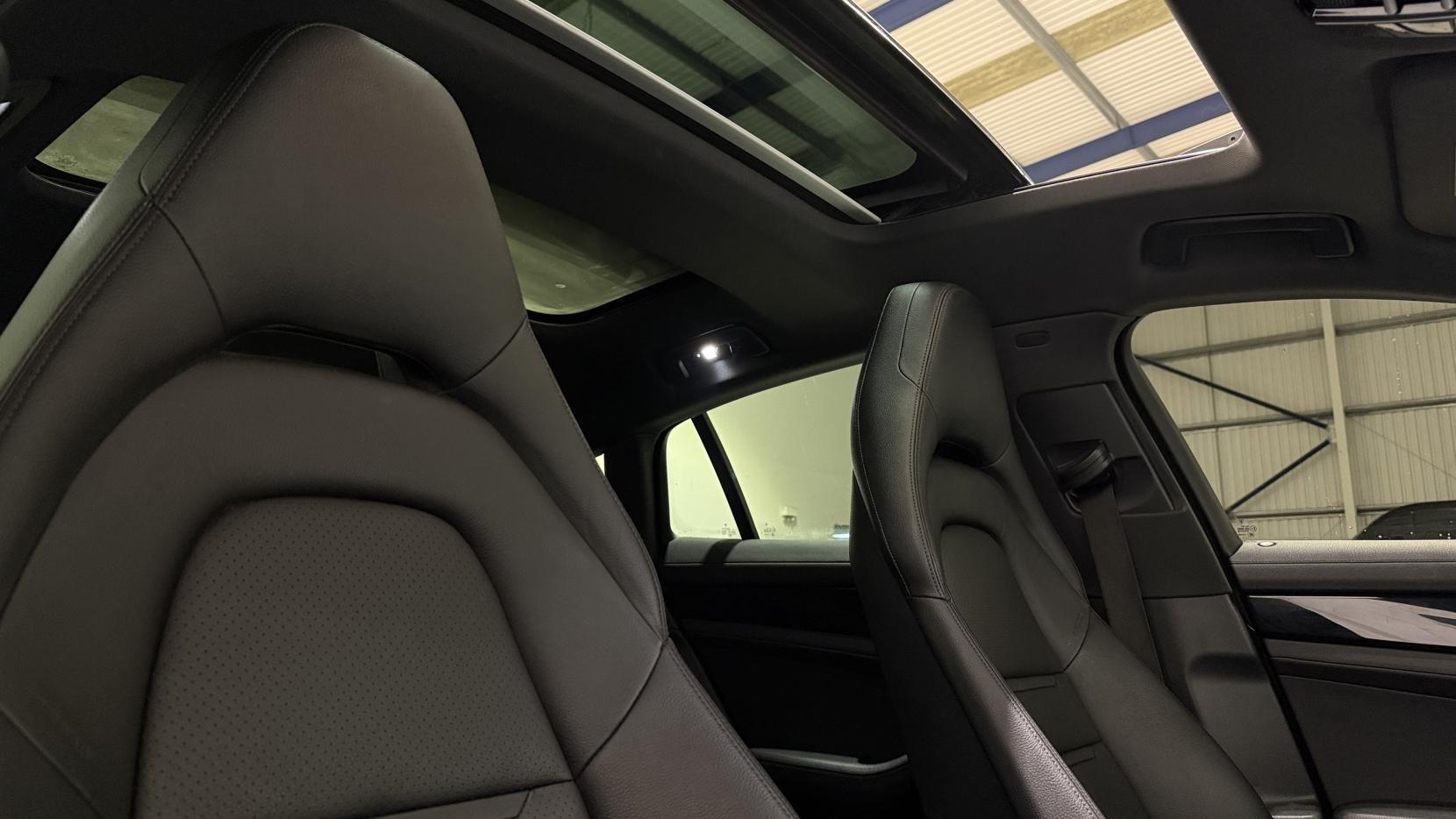 Porsche Panamera view 28