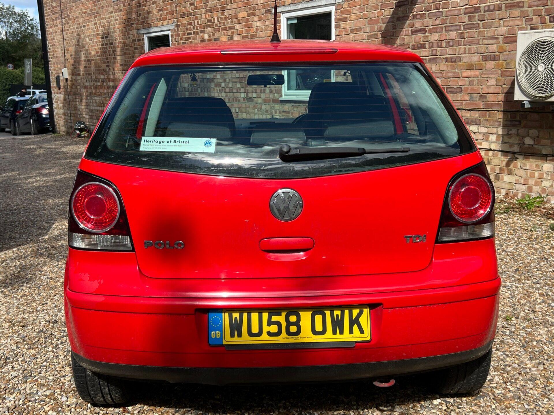 Volkswagen Polo view 5