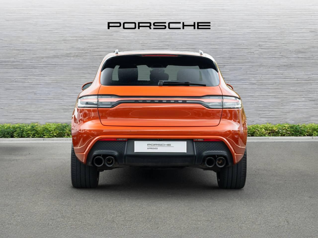 Porsche Macan view 7