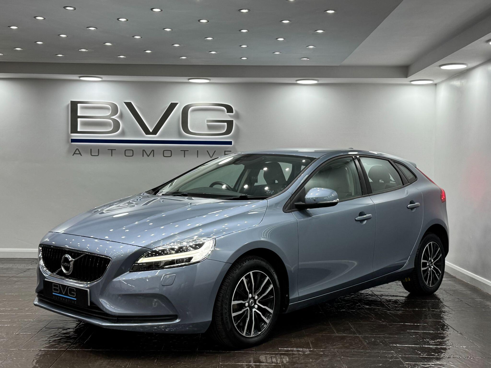 Volvo V40 view 5