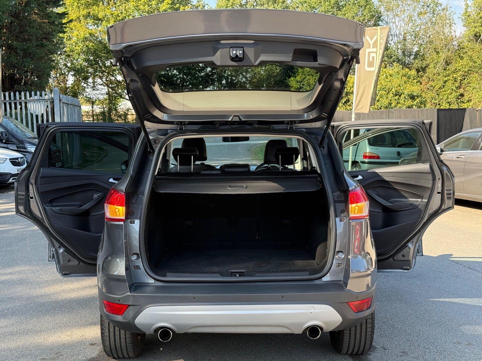Ford Kuga view 20