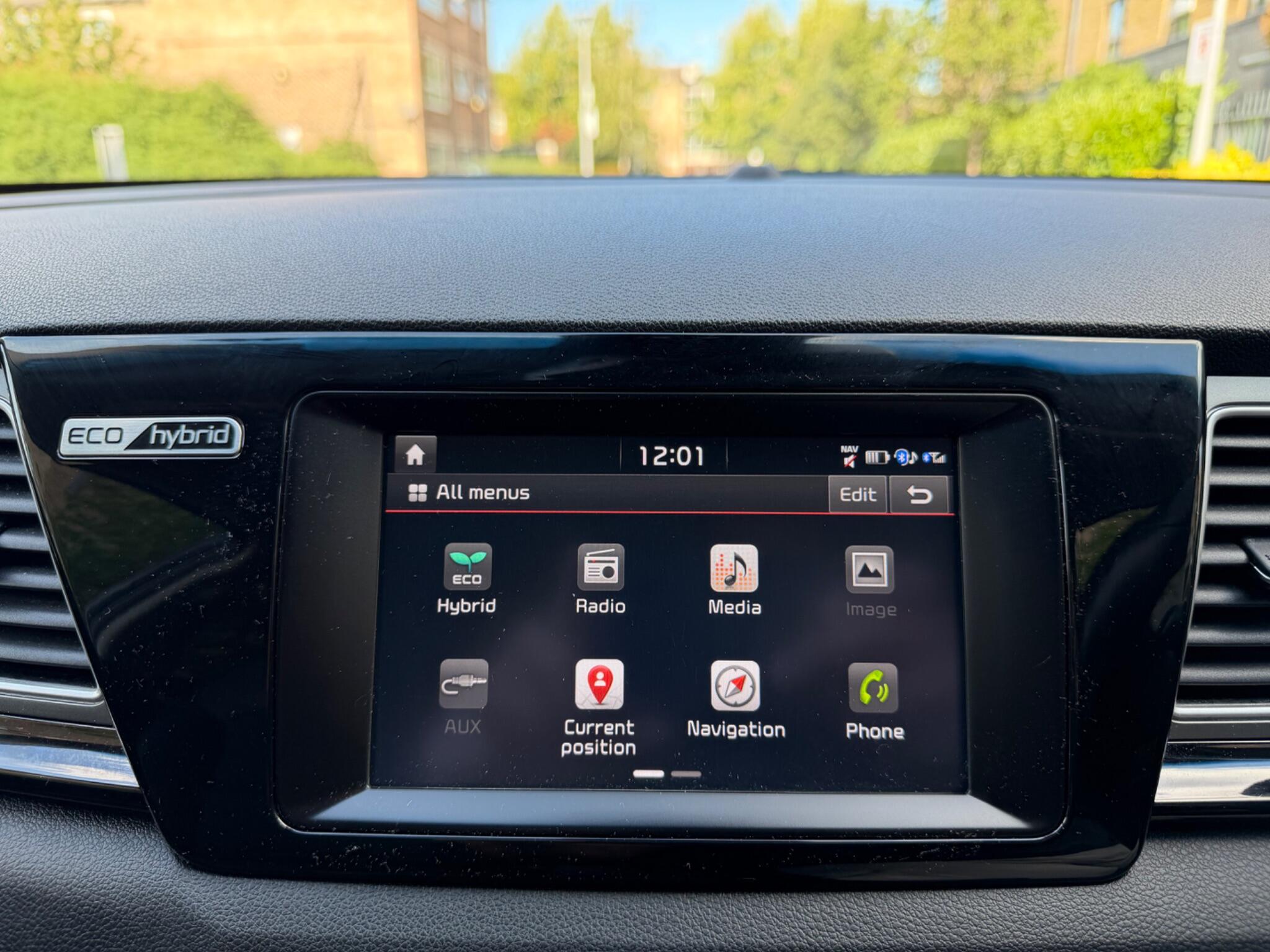 Kia Niro view 34