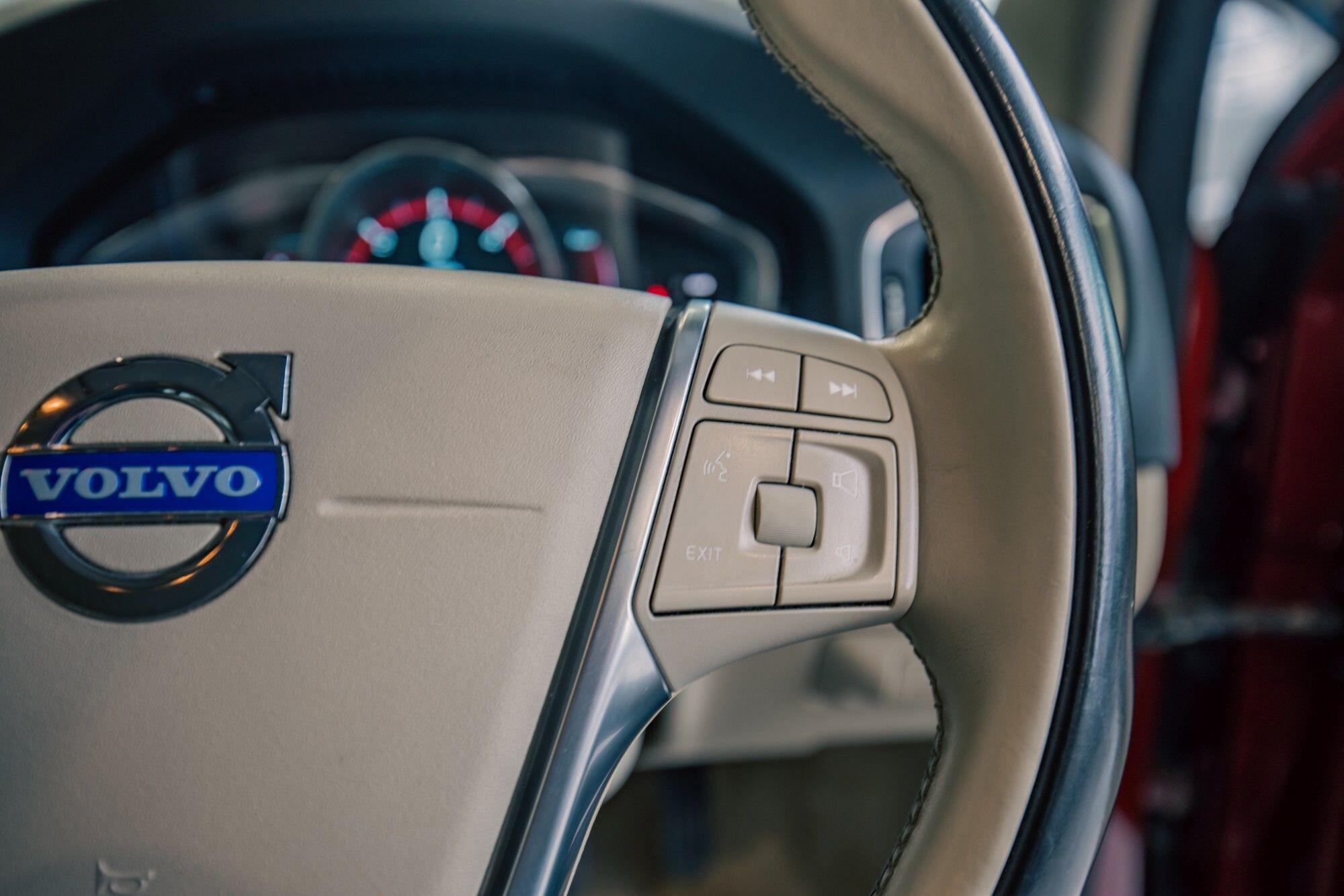 Volvo V60 view 14