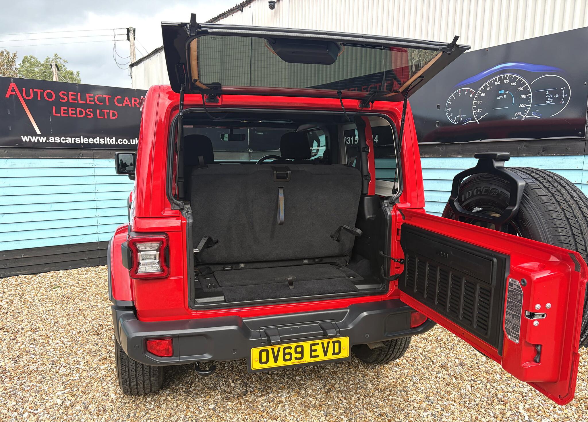 Jeep Wrangler view 22