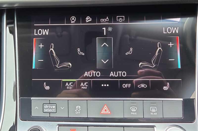 Audi Q7 view 15